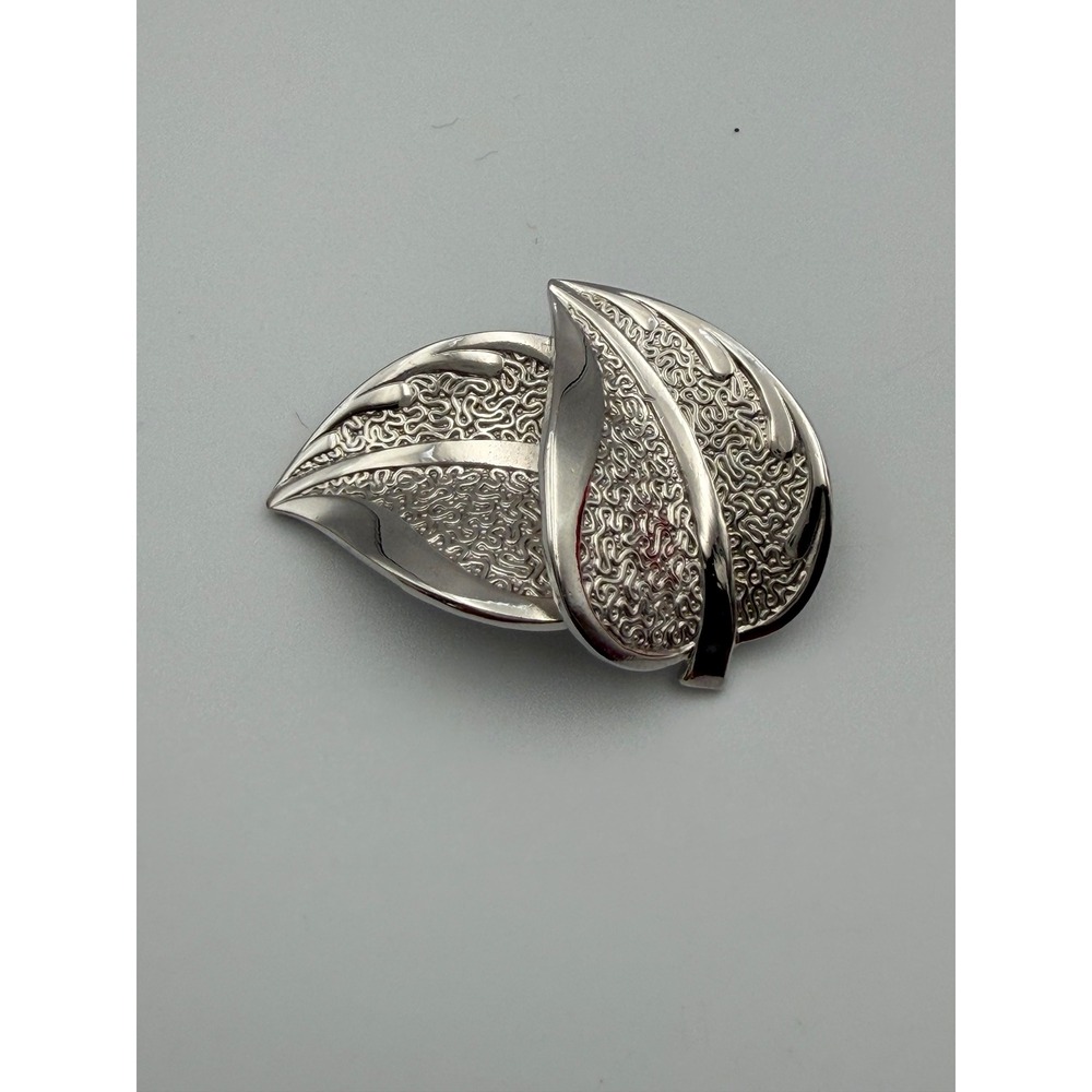 Vintage Silver Tone Double Leaf Brooch Textured Filigree Botanical Pin